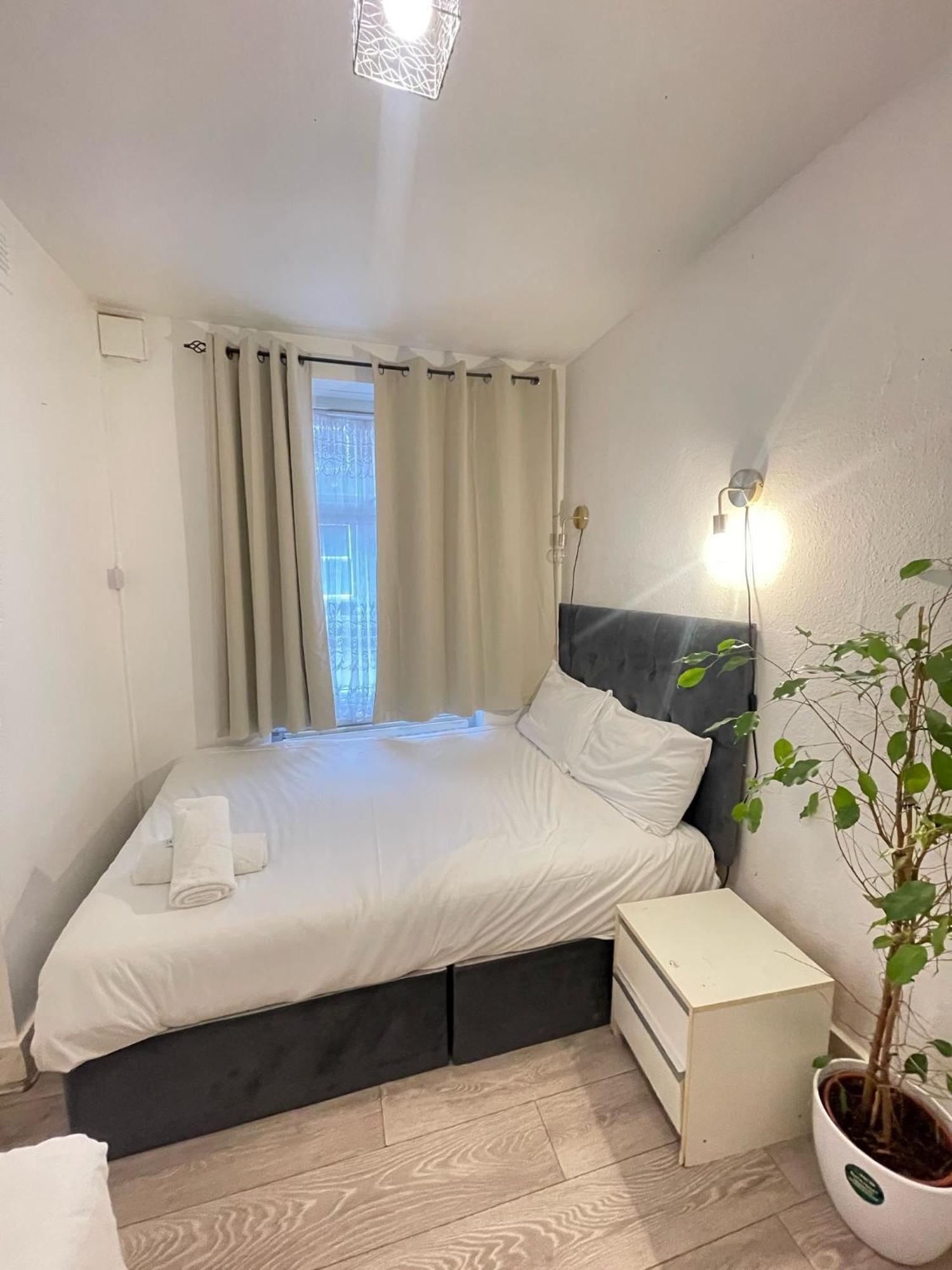Apartment 2 Bedroom Flat Ground Floor Nw1 *